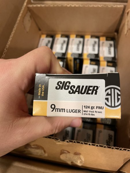 Sig sauer 9mm.jpeg