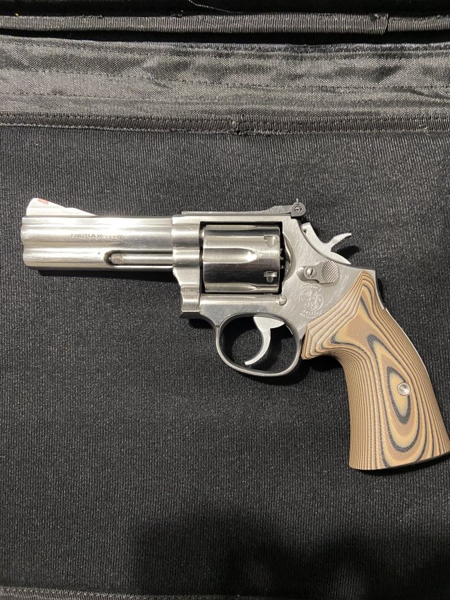 S&W 686 no dash