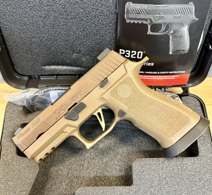 FS Sig Custom Works P320 X-Carry Coyote Tan w/Ported Slide, Magwell, 2x Legion Mags, Night Sights