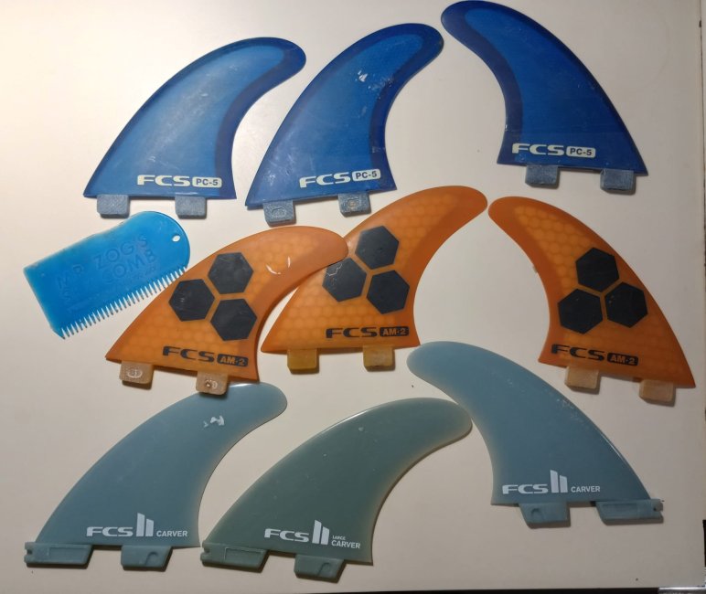 FCS SURFBOARD FINS