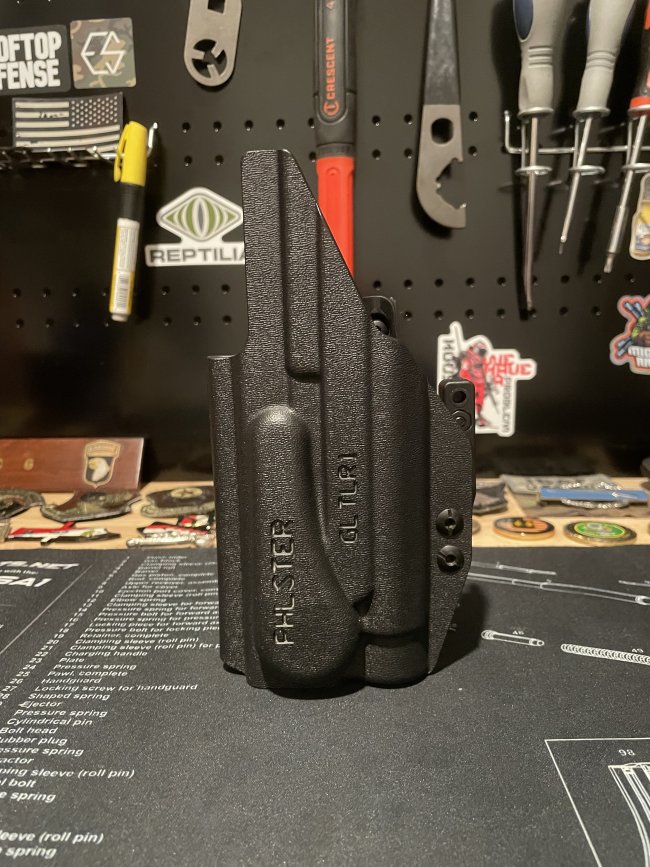 PHLster Spotlight AIWB Holster made for gen 5 Glock 19 w/ streamlight TRL-1 and optic cut