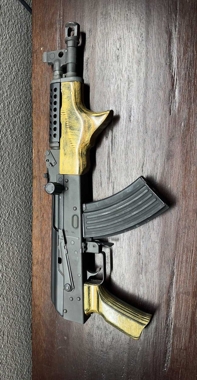 Ak pistol