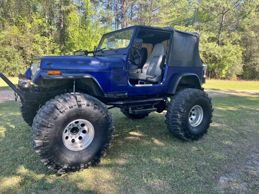 1 tons of fun hunting jeep