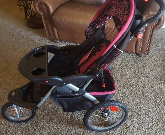 stroller1.jpg