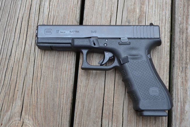 Glock 17   4.jpg