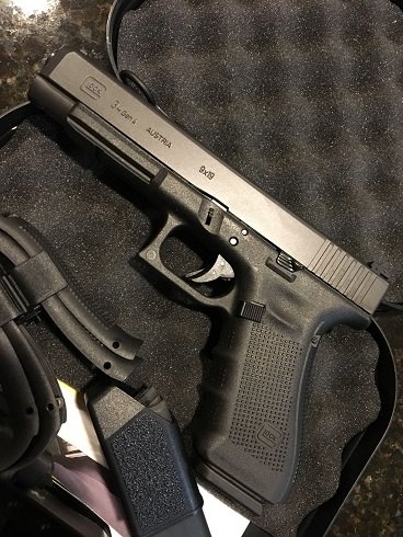 Glock 34 Side 2.JPG