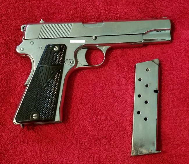 Radom_P35_left.jpg